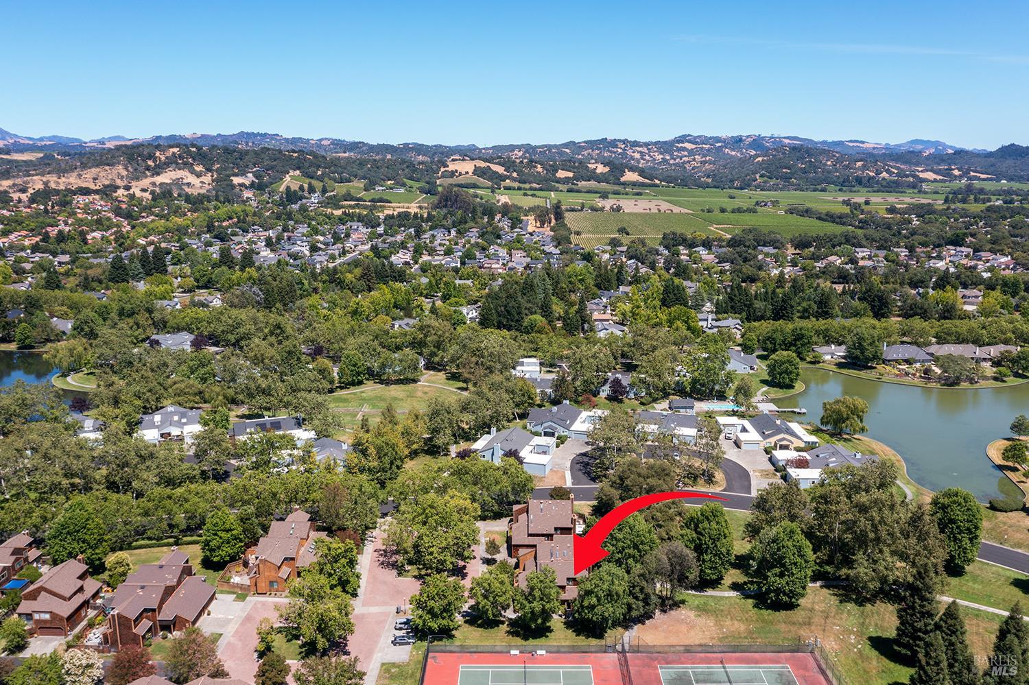 9211 Lakewood Drive
