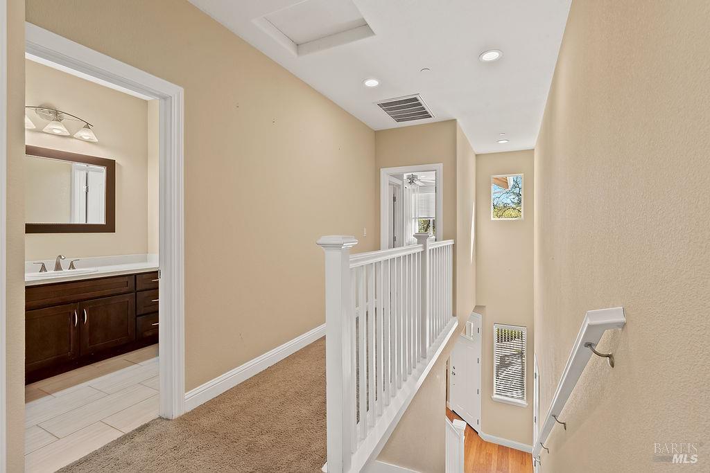 125 Anish Way