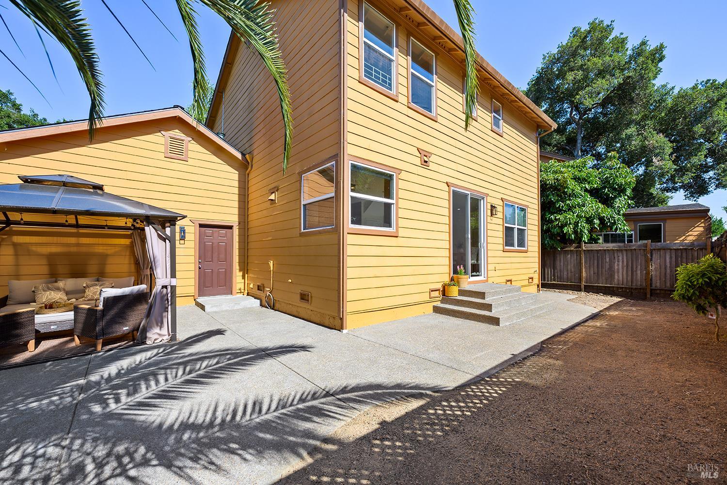 1187 Dutton Avenue