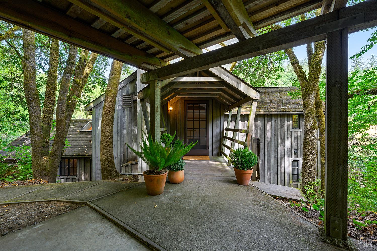 6760 Giovanetti Road