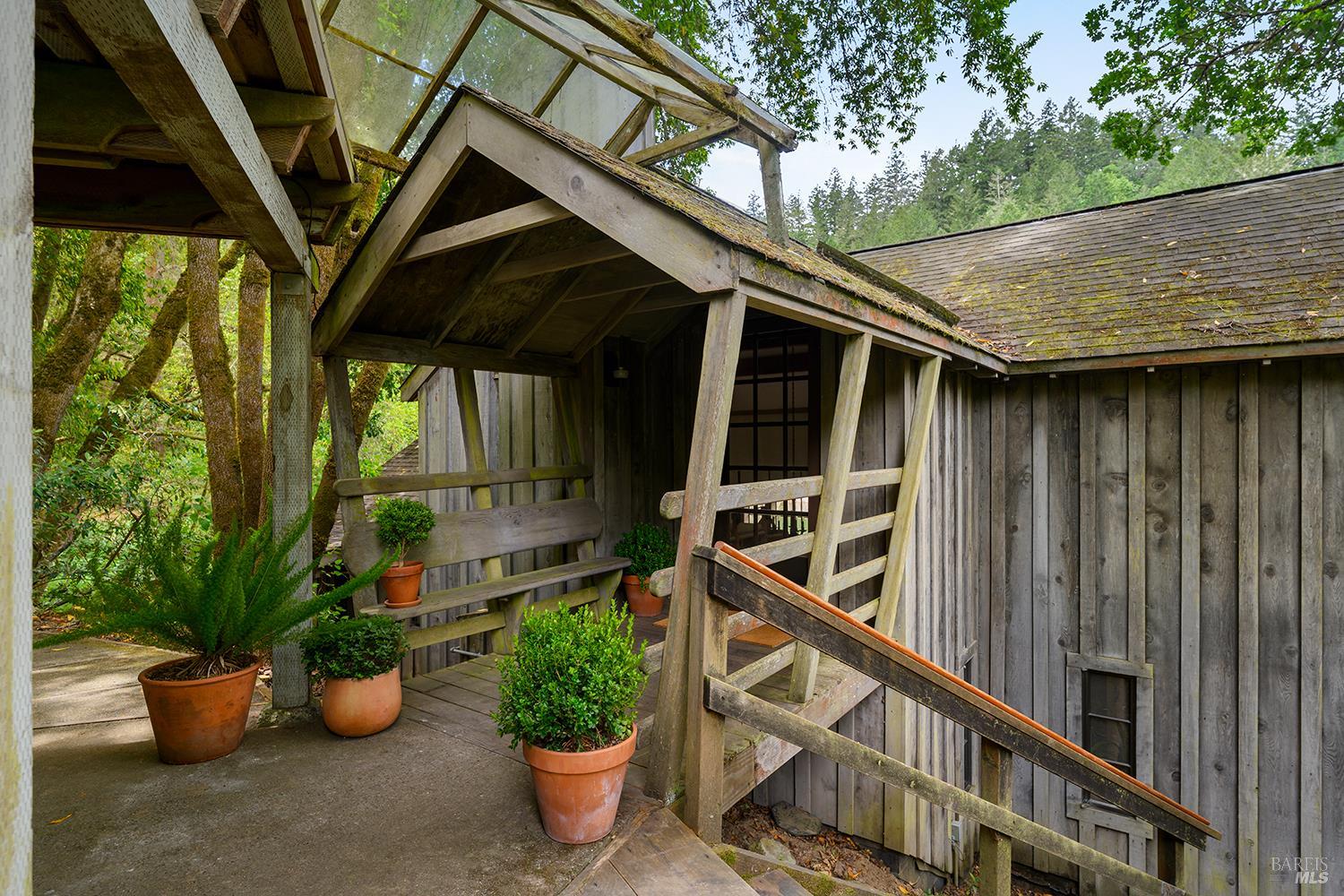 6760 Giovanetti Road