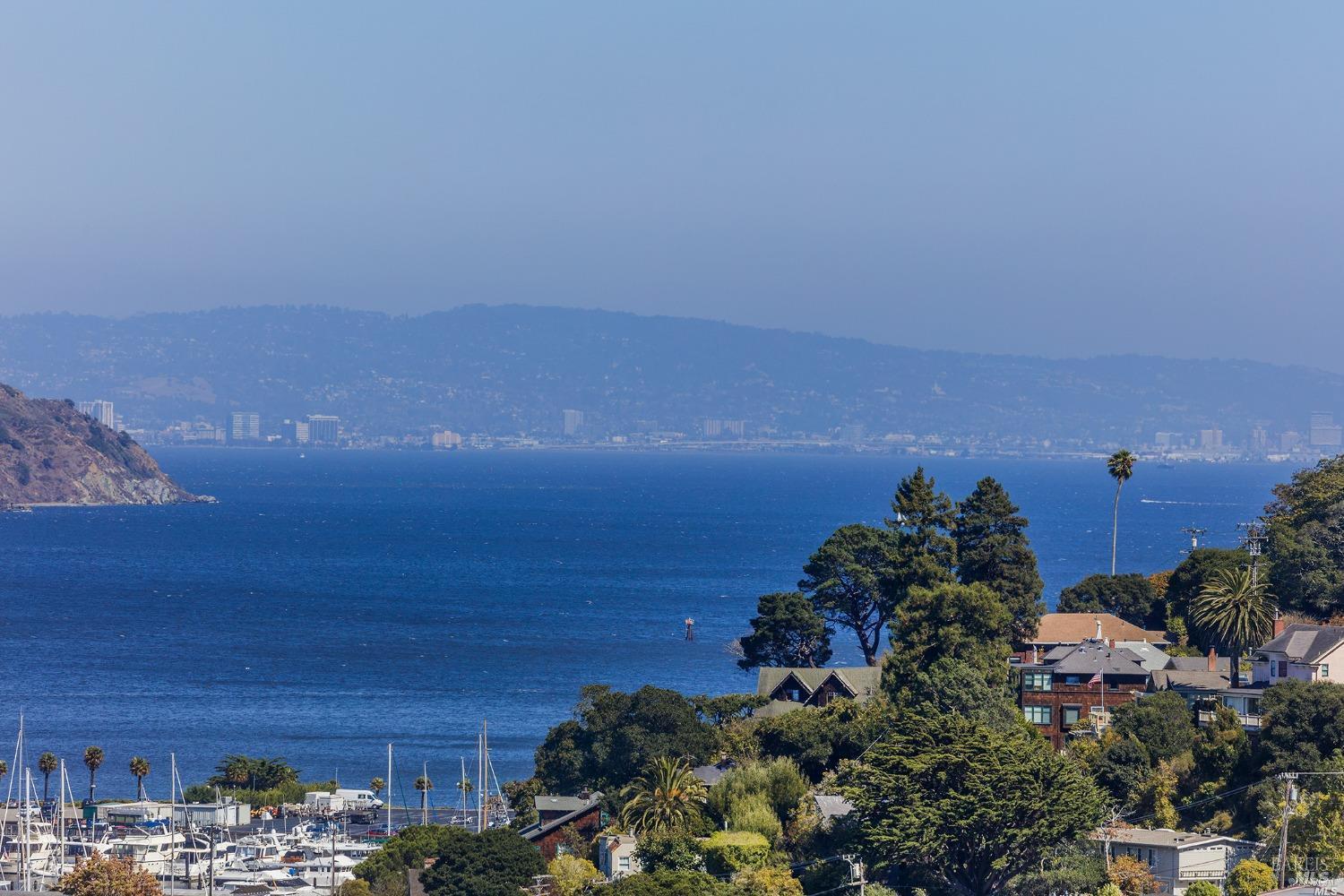 198 Cazneau Avenue Unit: #B