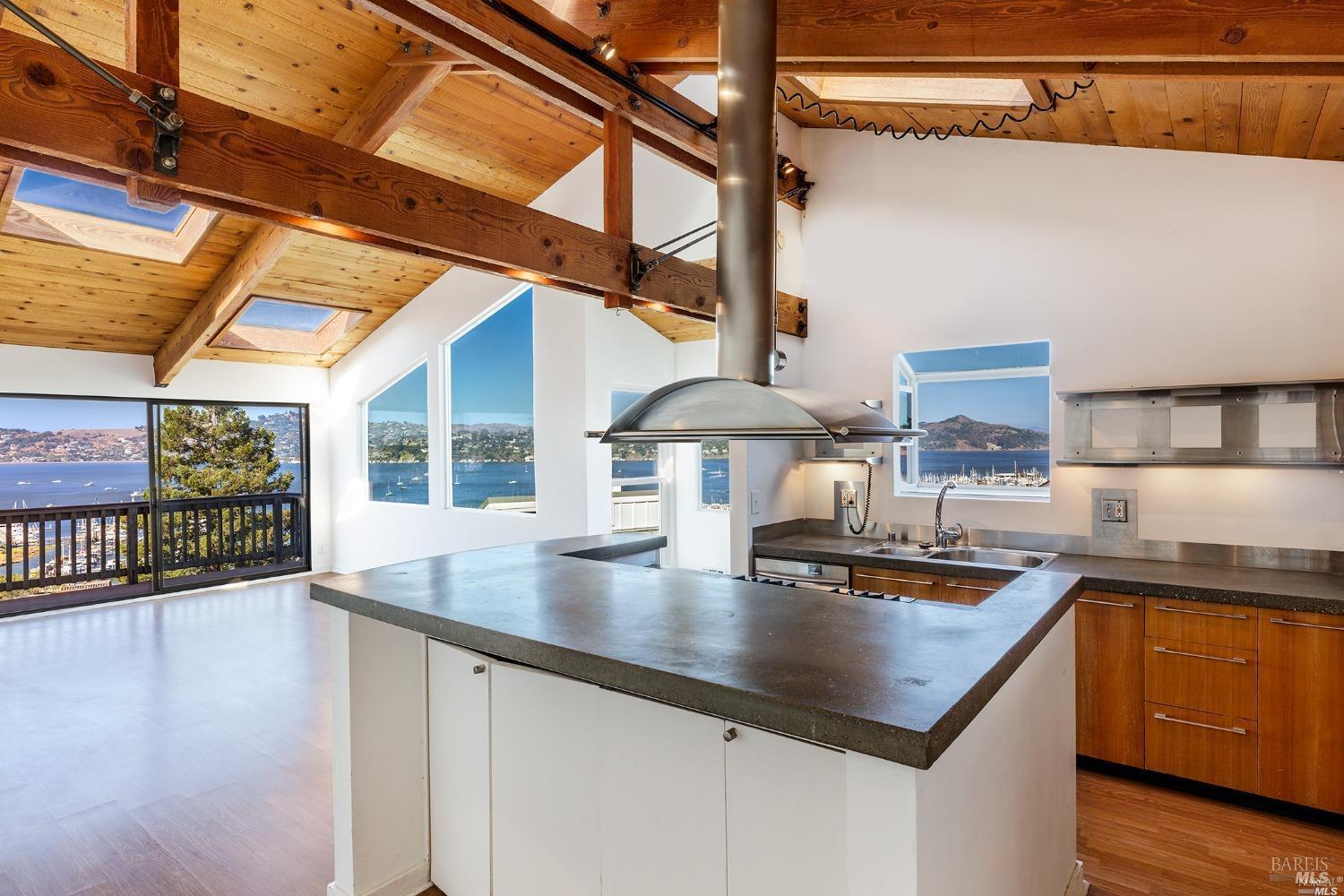198 Cazneau Avenue Unit: #B