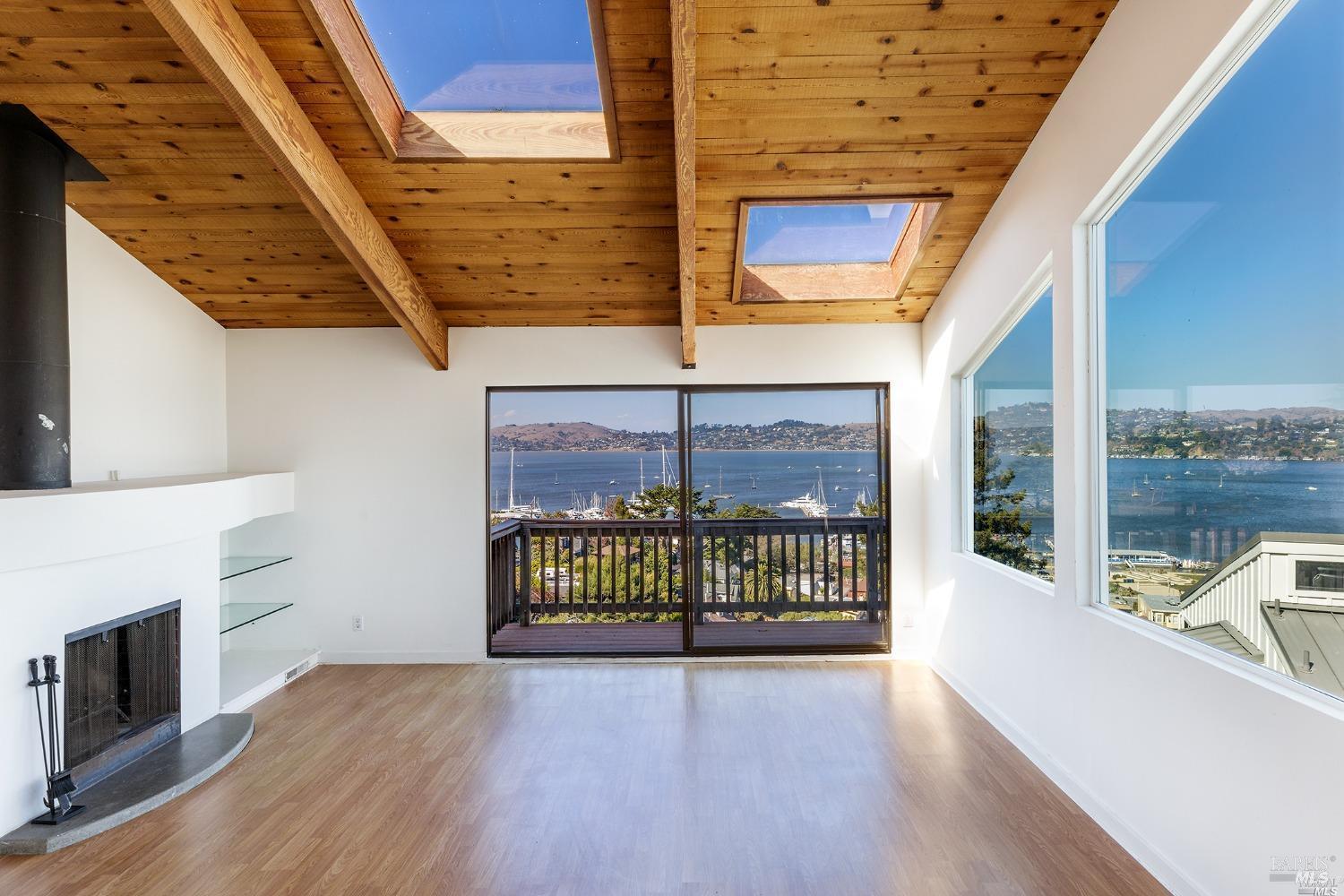 198 Cazneau Avenue Unit: #B