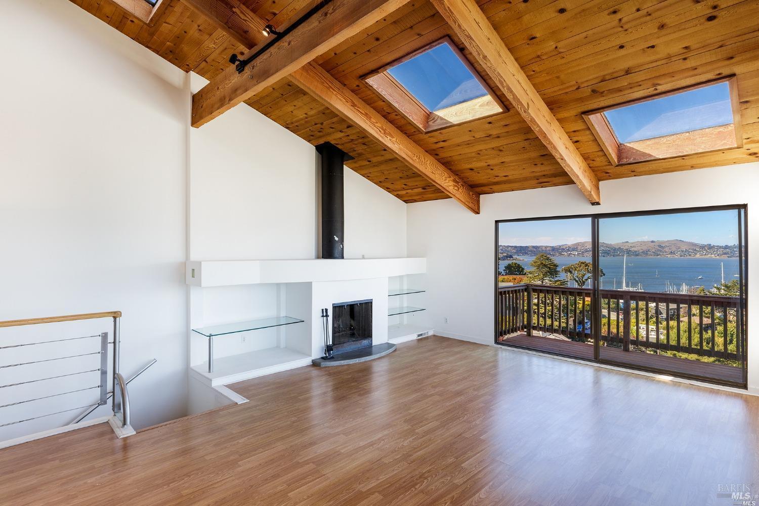 198 Cazneau Avenue Unit: #B
