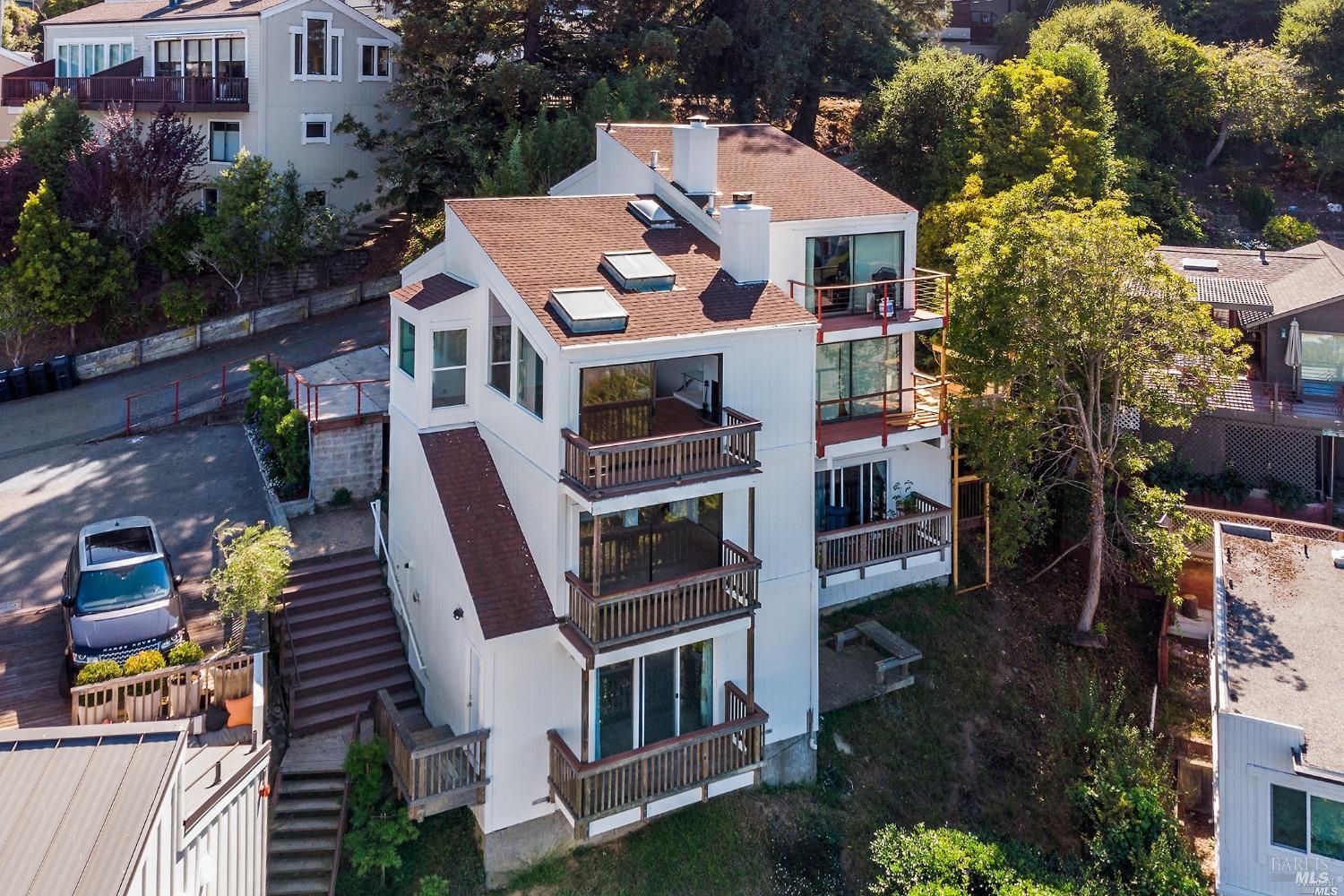 198 Cazneau Avenue Unit: #B