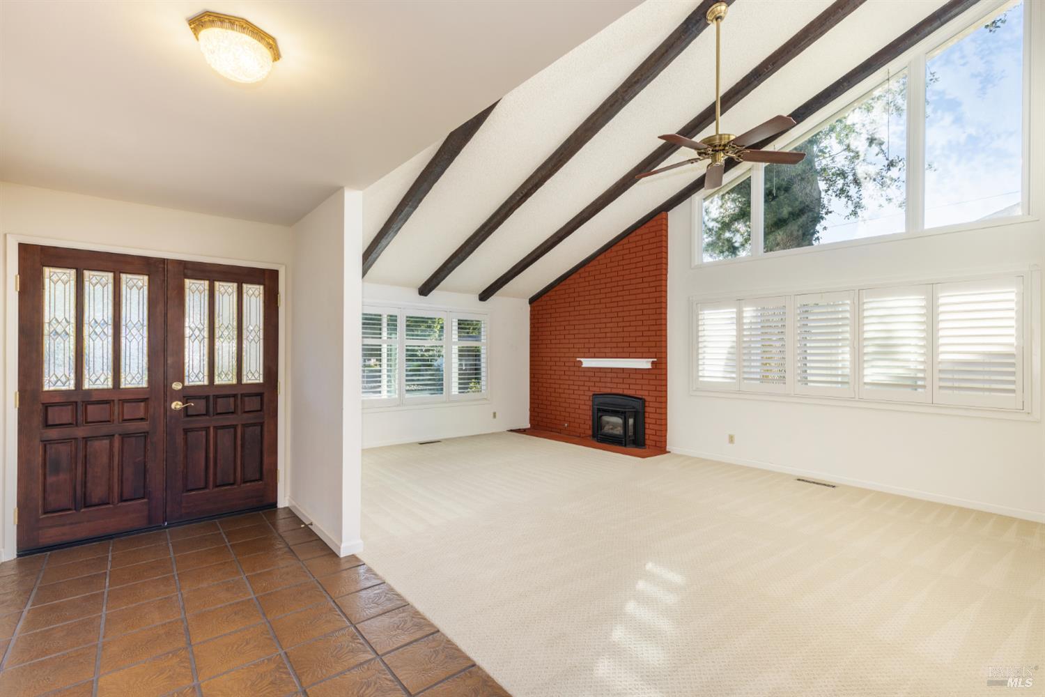 58 Oak Island Circle