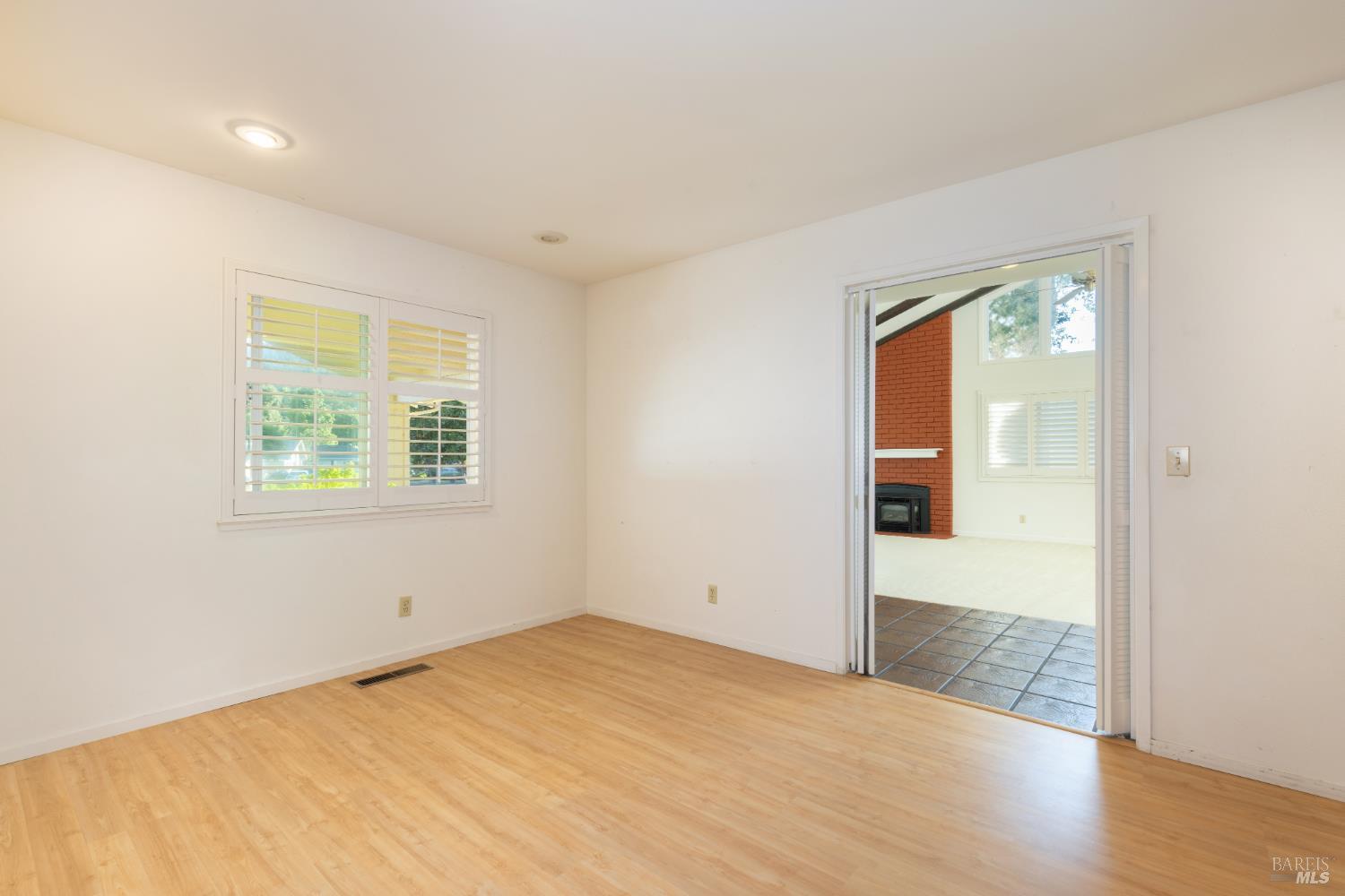 58 Oak Island Circle