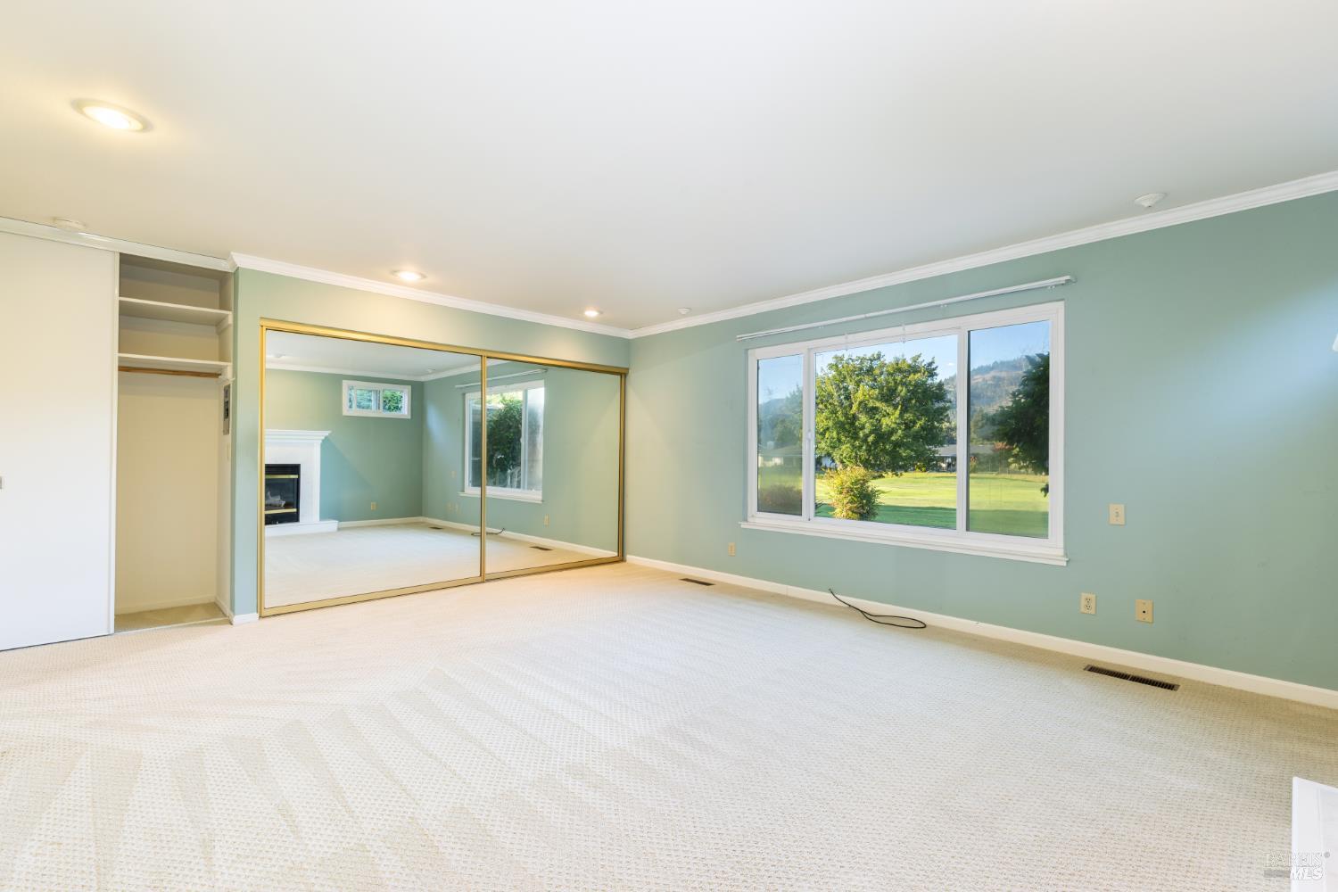 58 Oak Island Circle