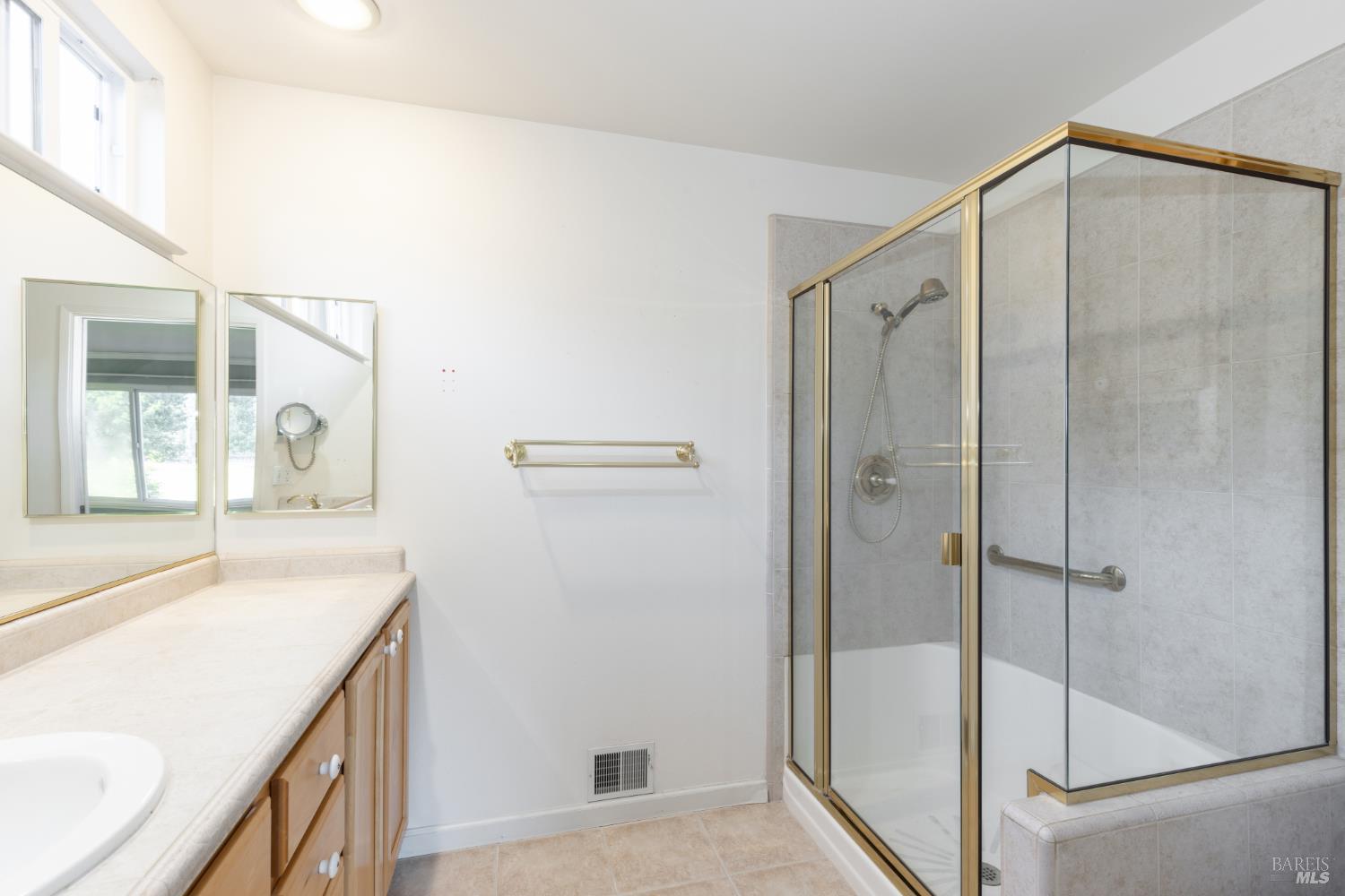58 Oak Island Circle