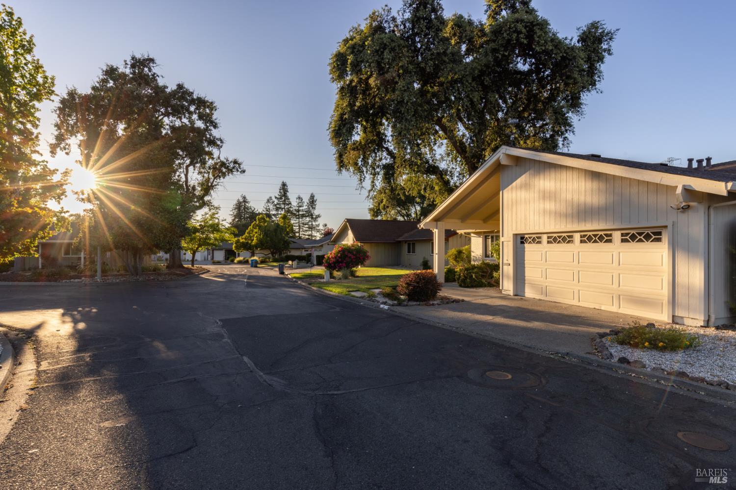 58 Oak Island Circle