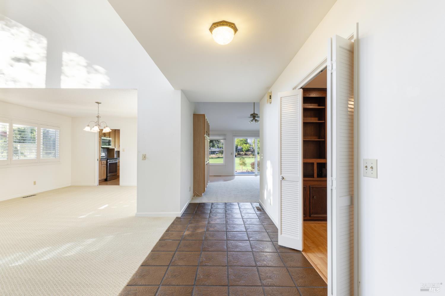 58 Oak Island Circle