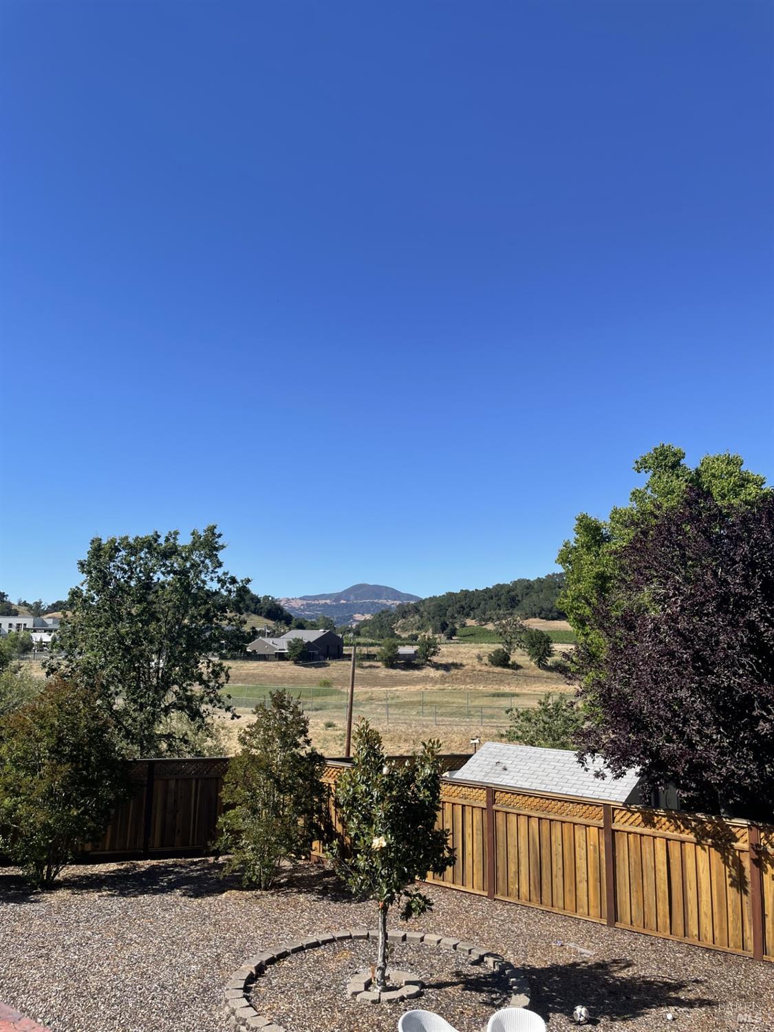 203 Spur Ridge Lane