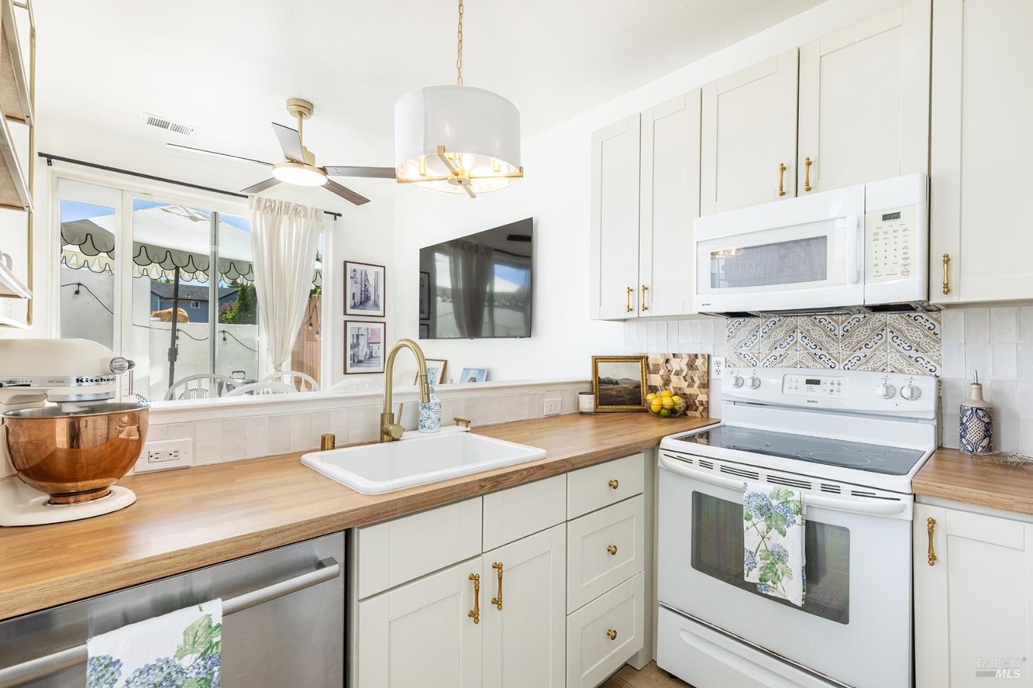 1520 Pinebrook Place