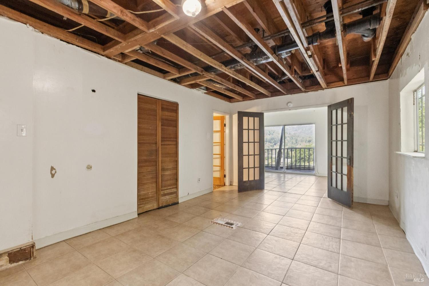 85 Rocca Drive