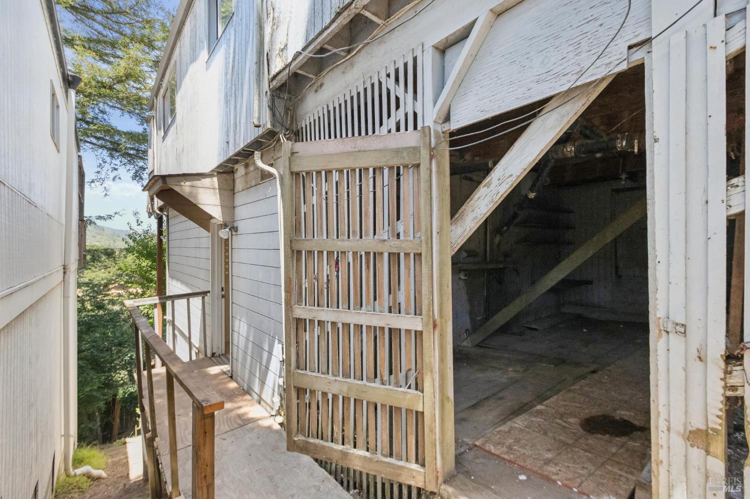 85 Rocca Drive