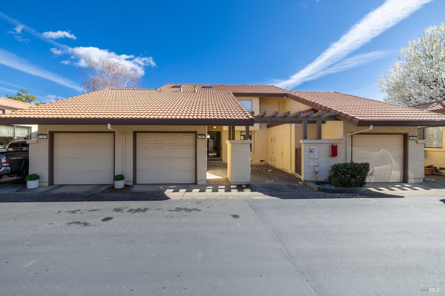 79 Fountain Grove Circle