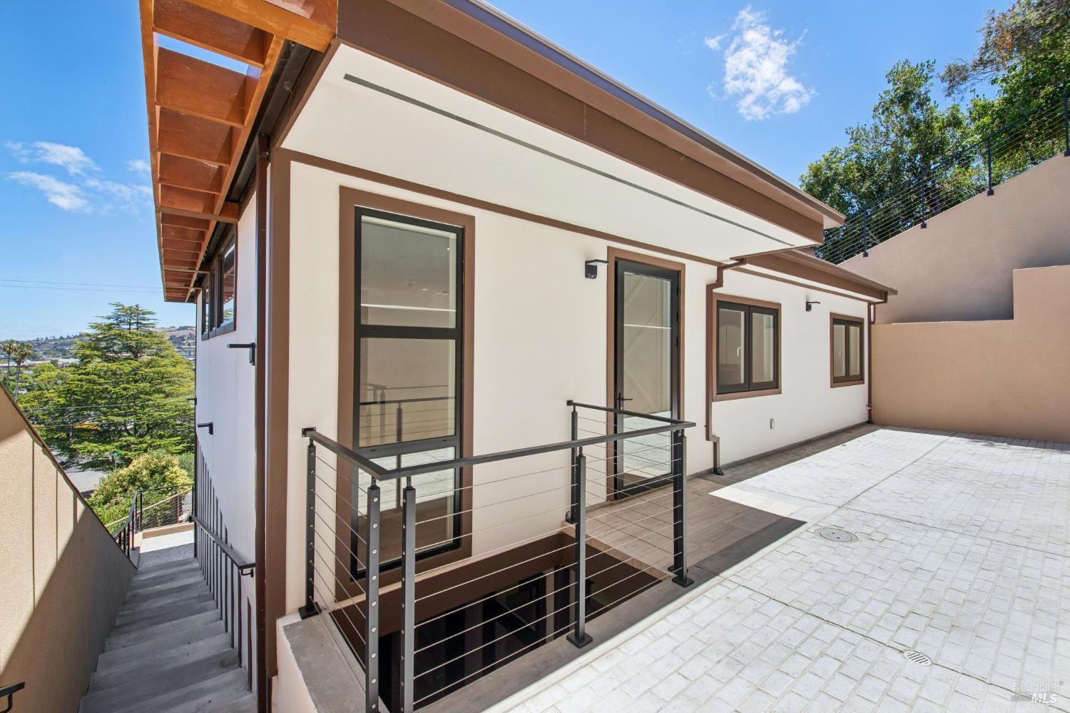 106 Walnut Avenue