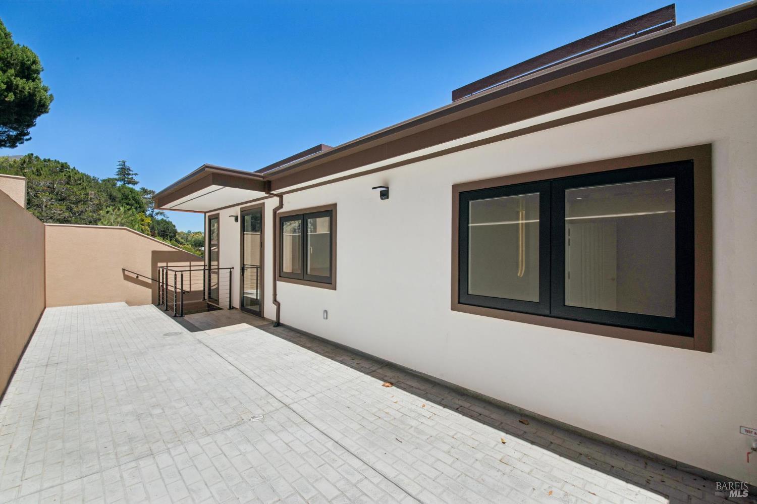 106 Walnut Avenue