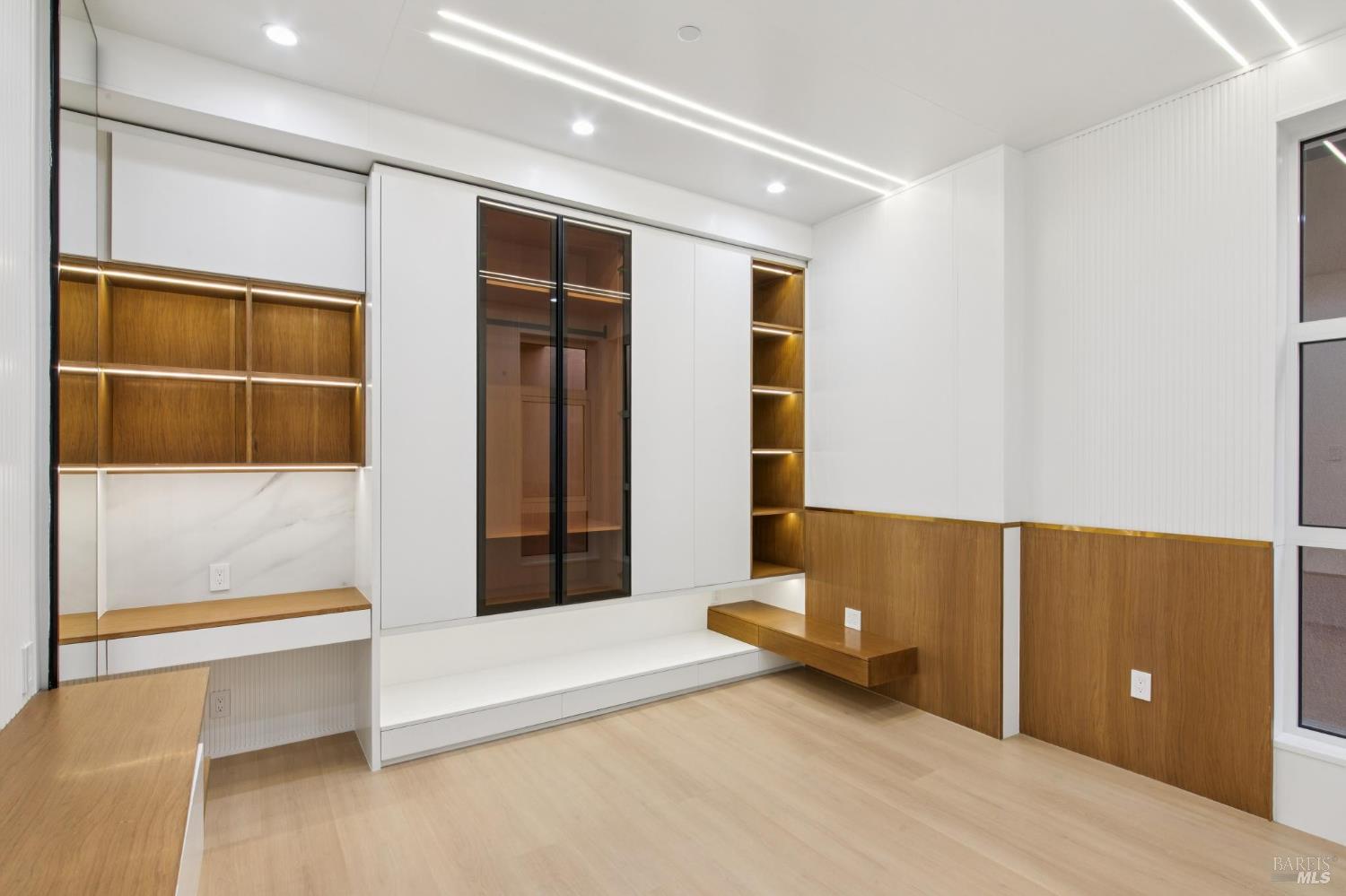106 Walnut Avenue