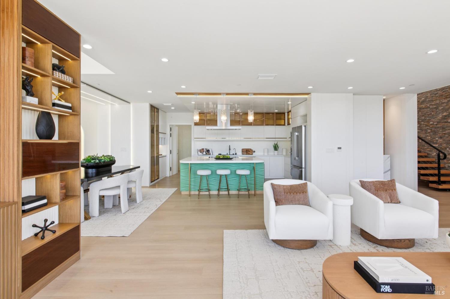 106 Walnut Avenue