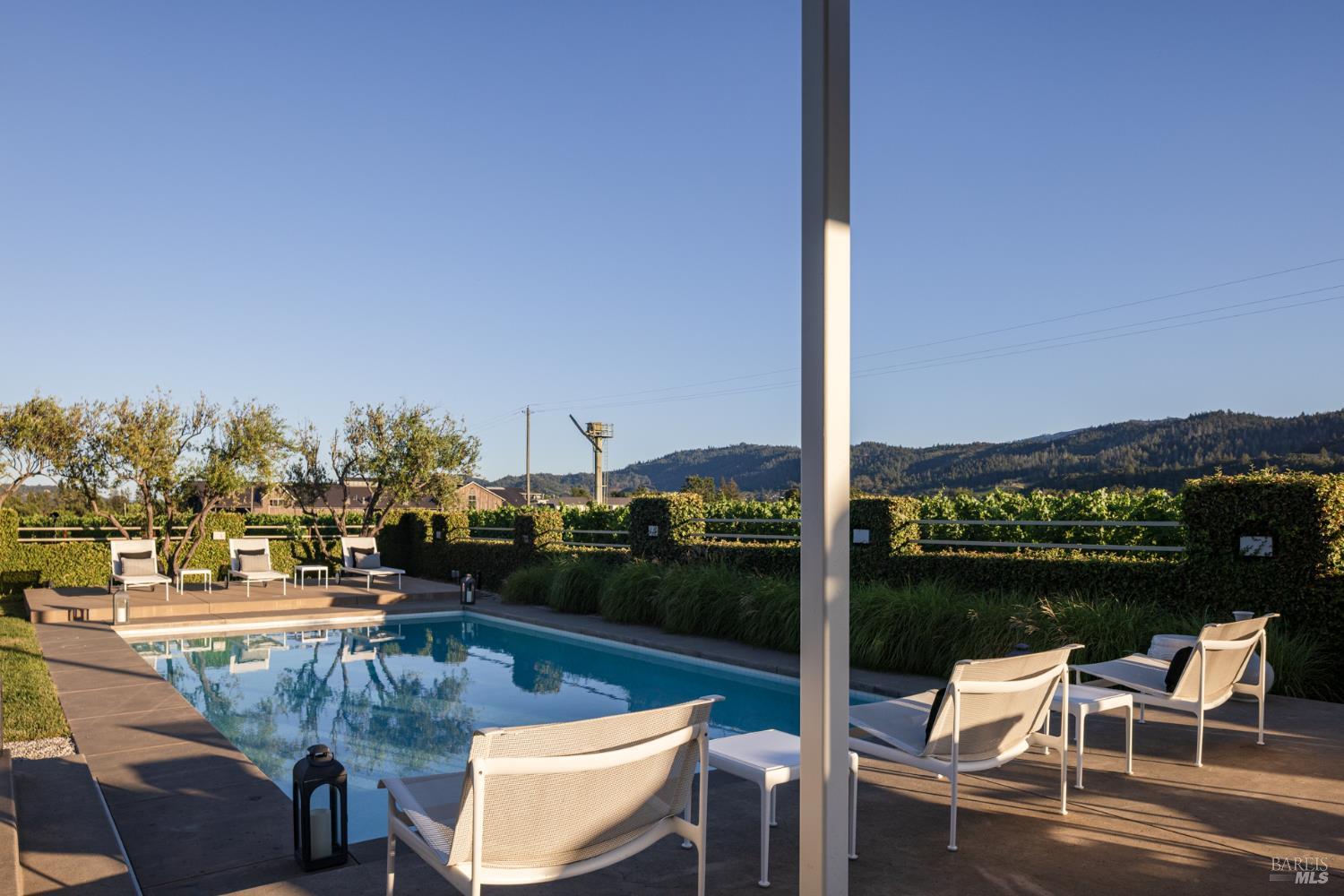 1237 Bella Oaks Lane