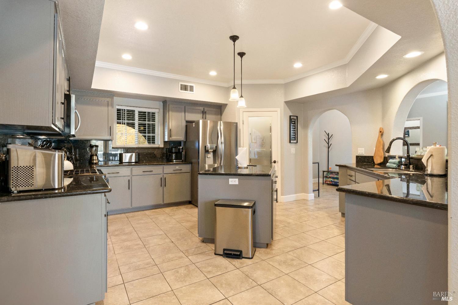 1115 Lakeshore Drive
