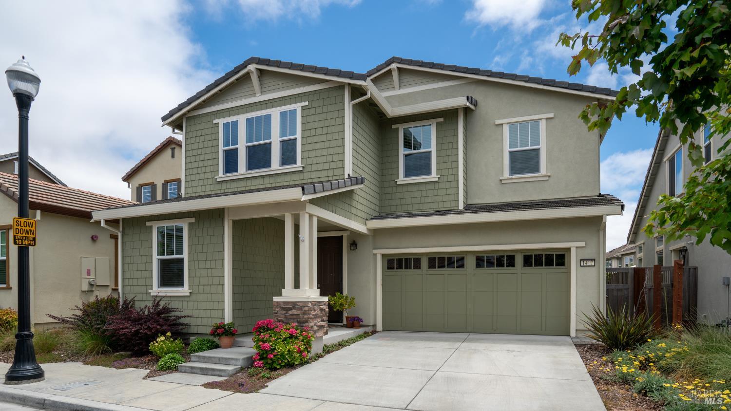 1417 Sylvia Way