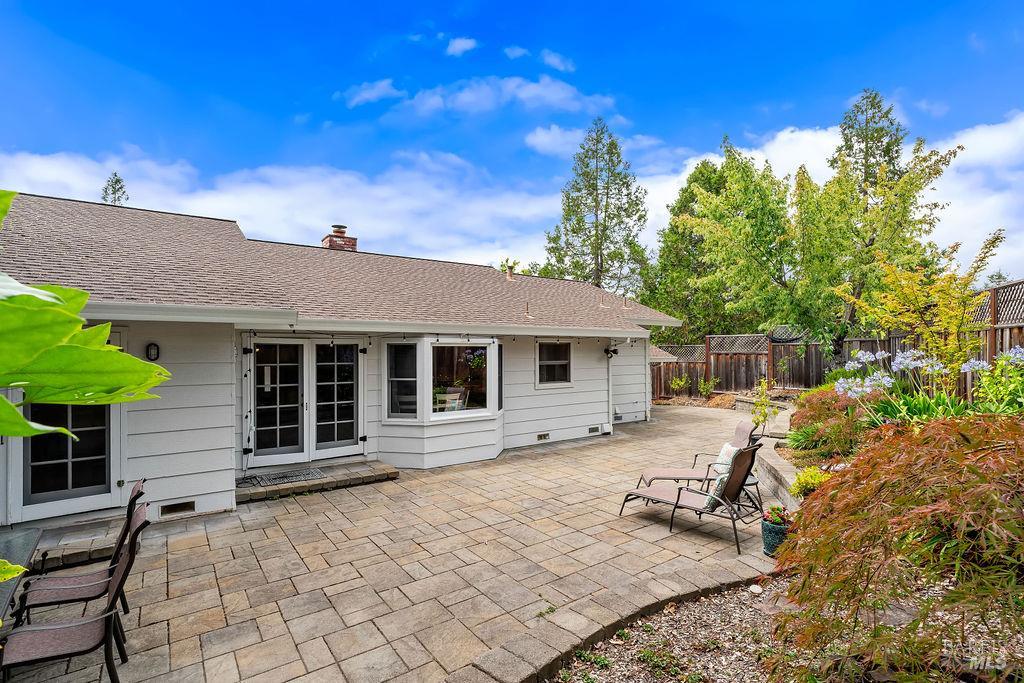 2904 Field Stone Court