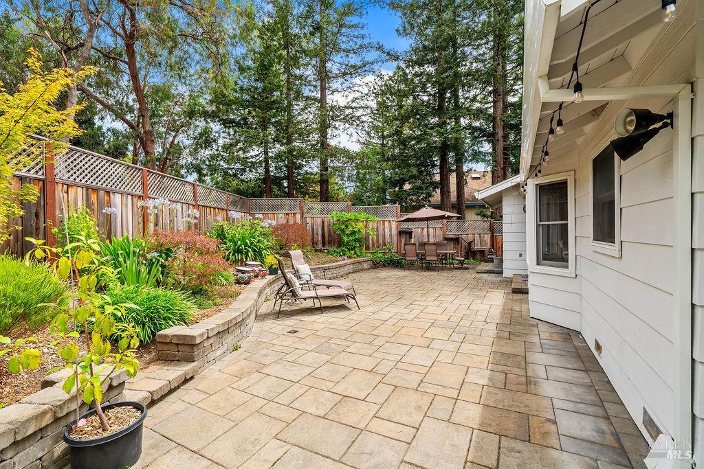 2904 Field Stone Court