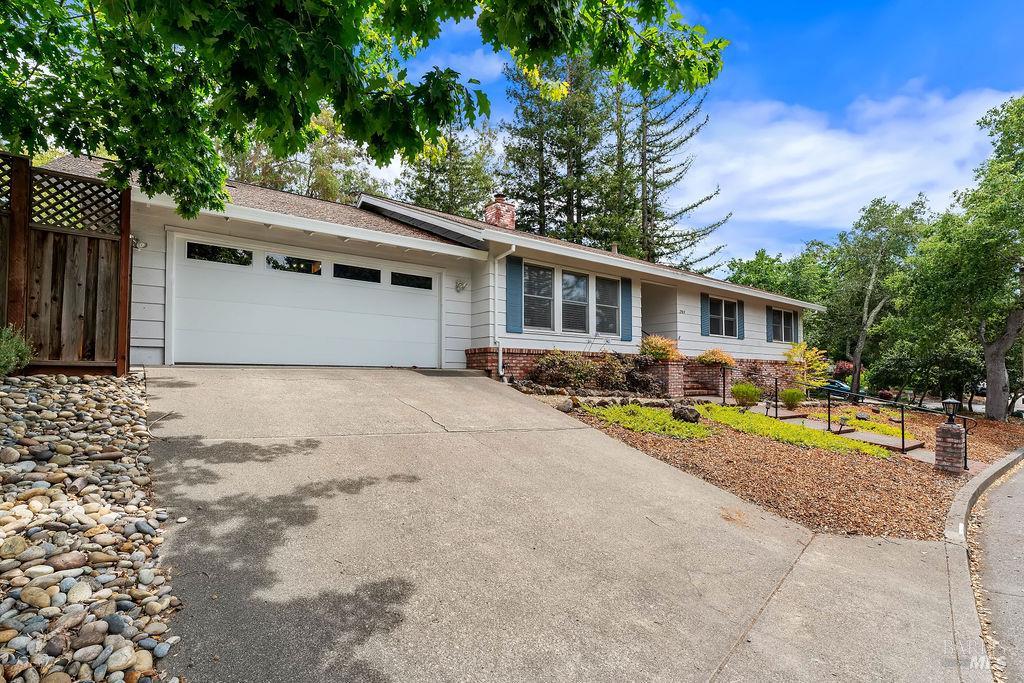 2904 Field Stone Court