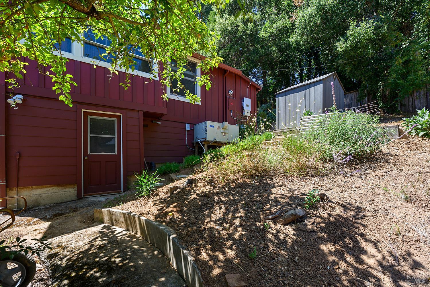 8168 Grape Avenue