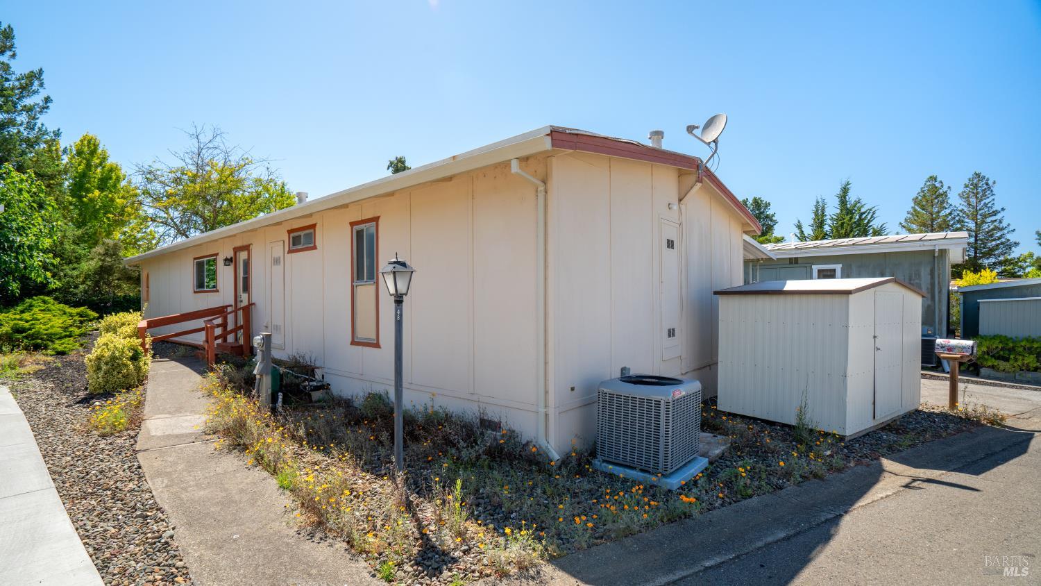 48 Shadyleaf Court