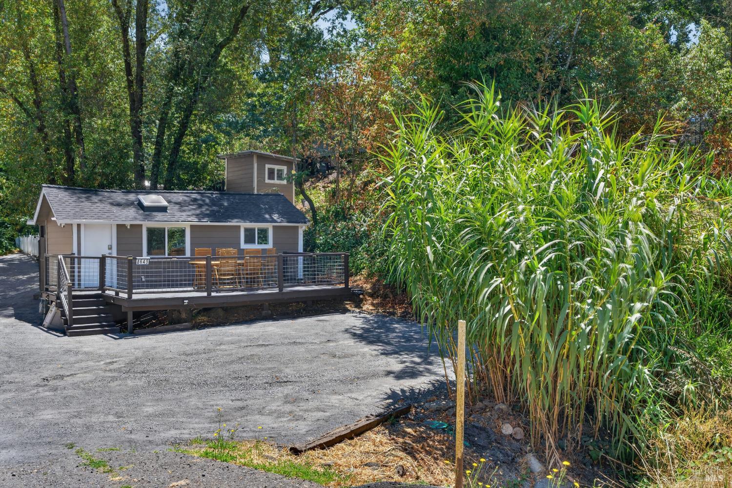 8645 Mirabel Road
