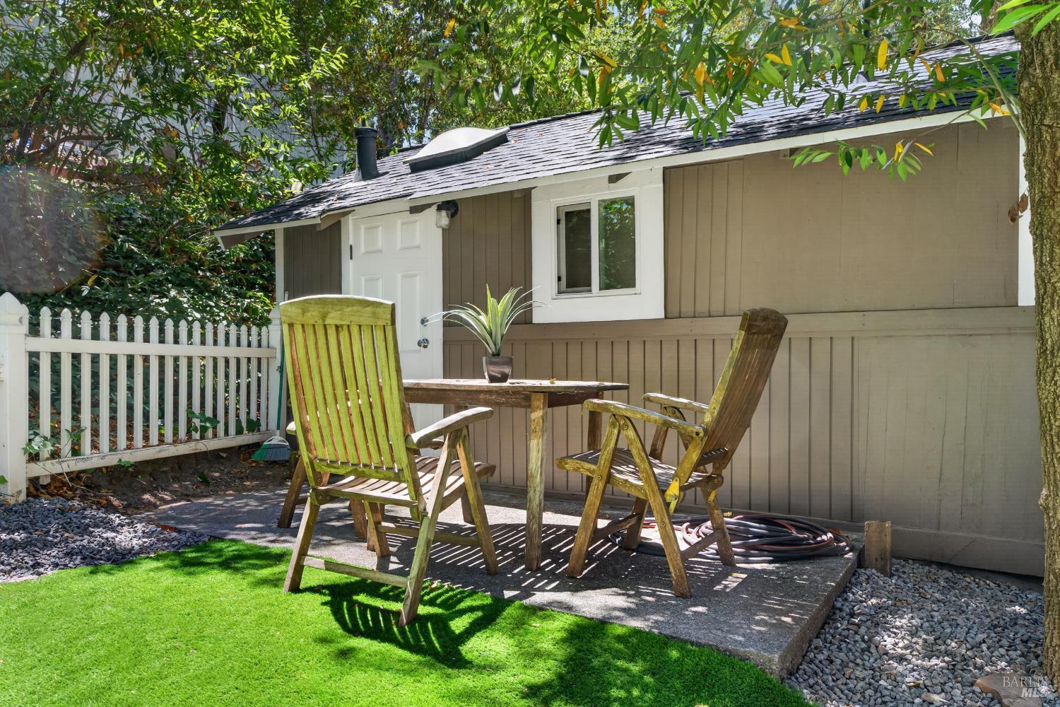 8645 Mirabel Road