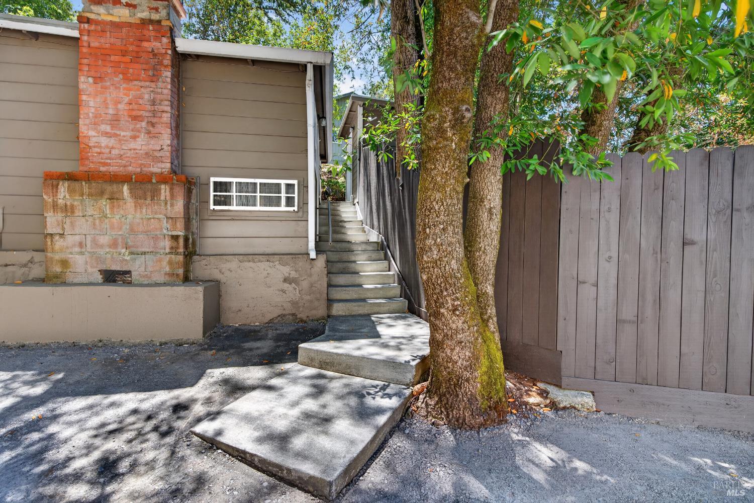 8645 Mirabel Road