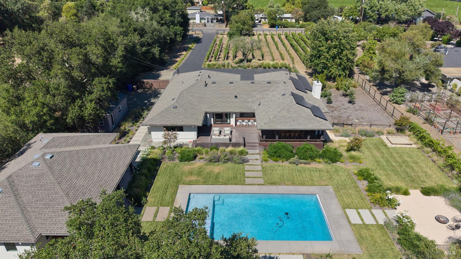 3033 Myrtledale Road
