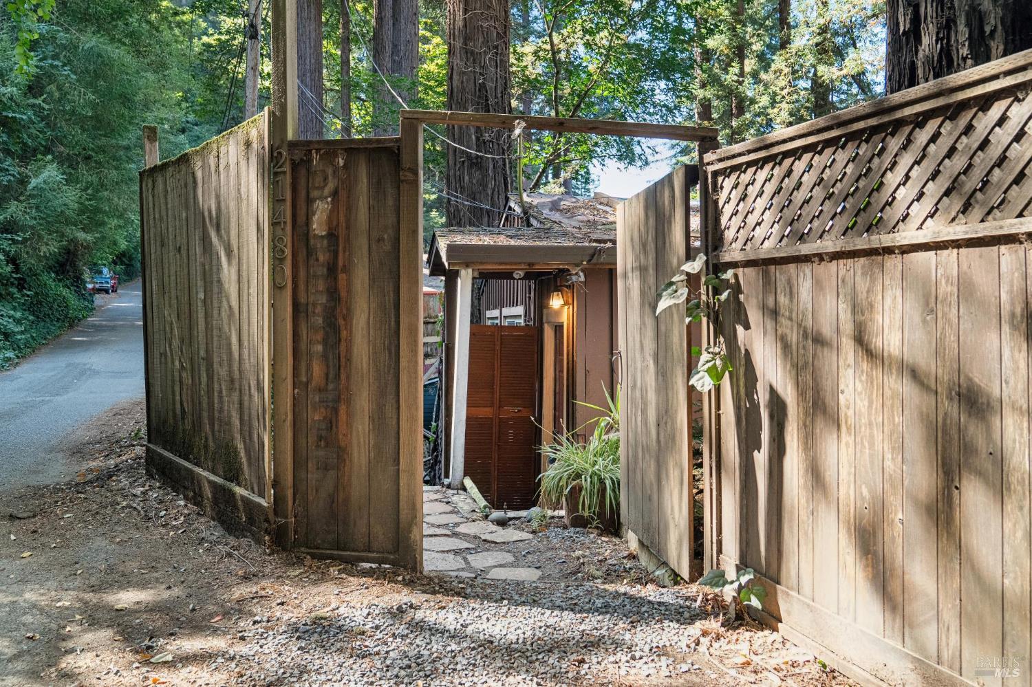 21480 Starrett Hill Drive
