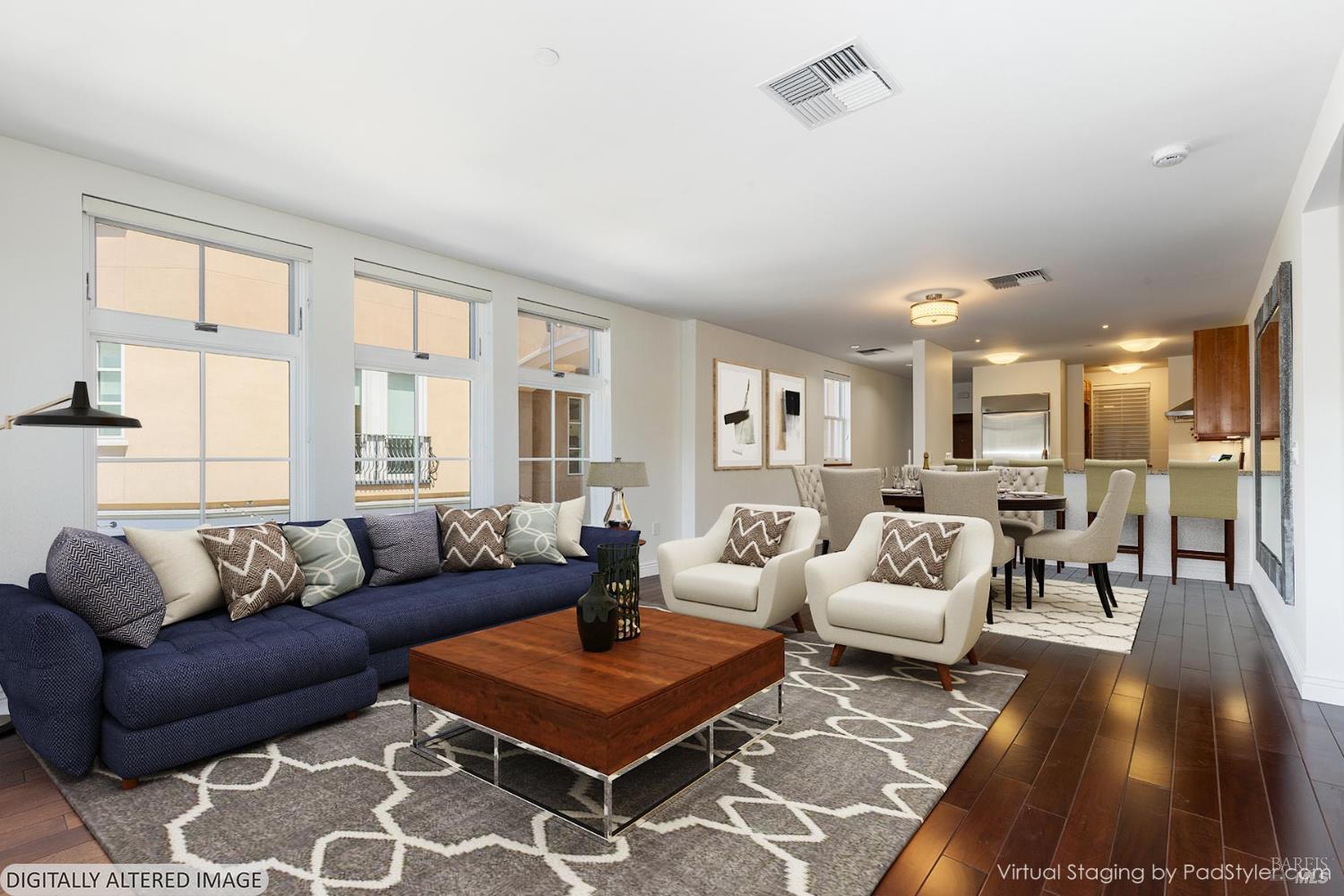 588 Main Street Unit: #212