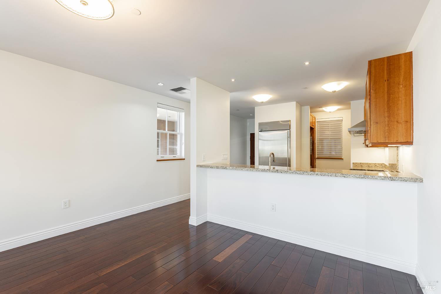 588 Main Street Unit: #212