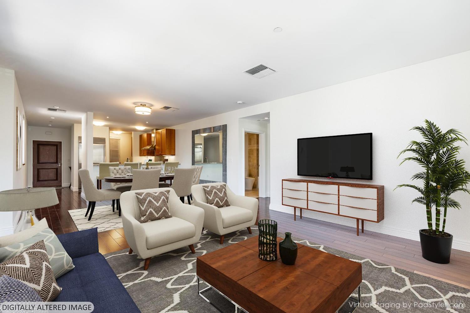588 Main Street Unit: #212