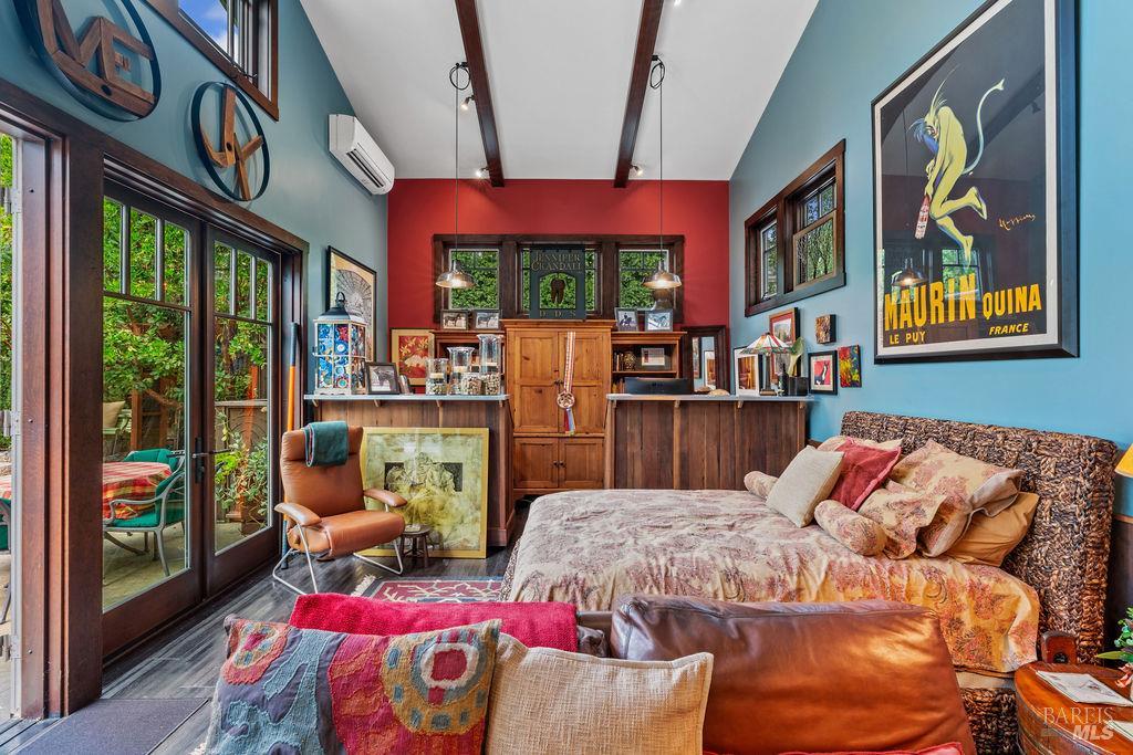 328 Piper Street