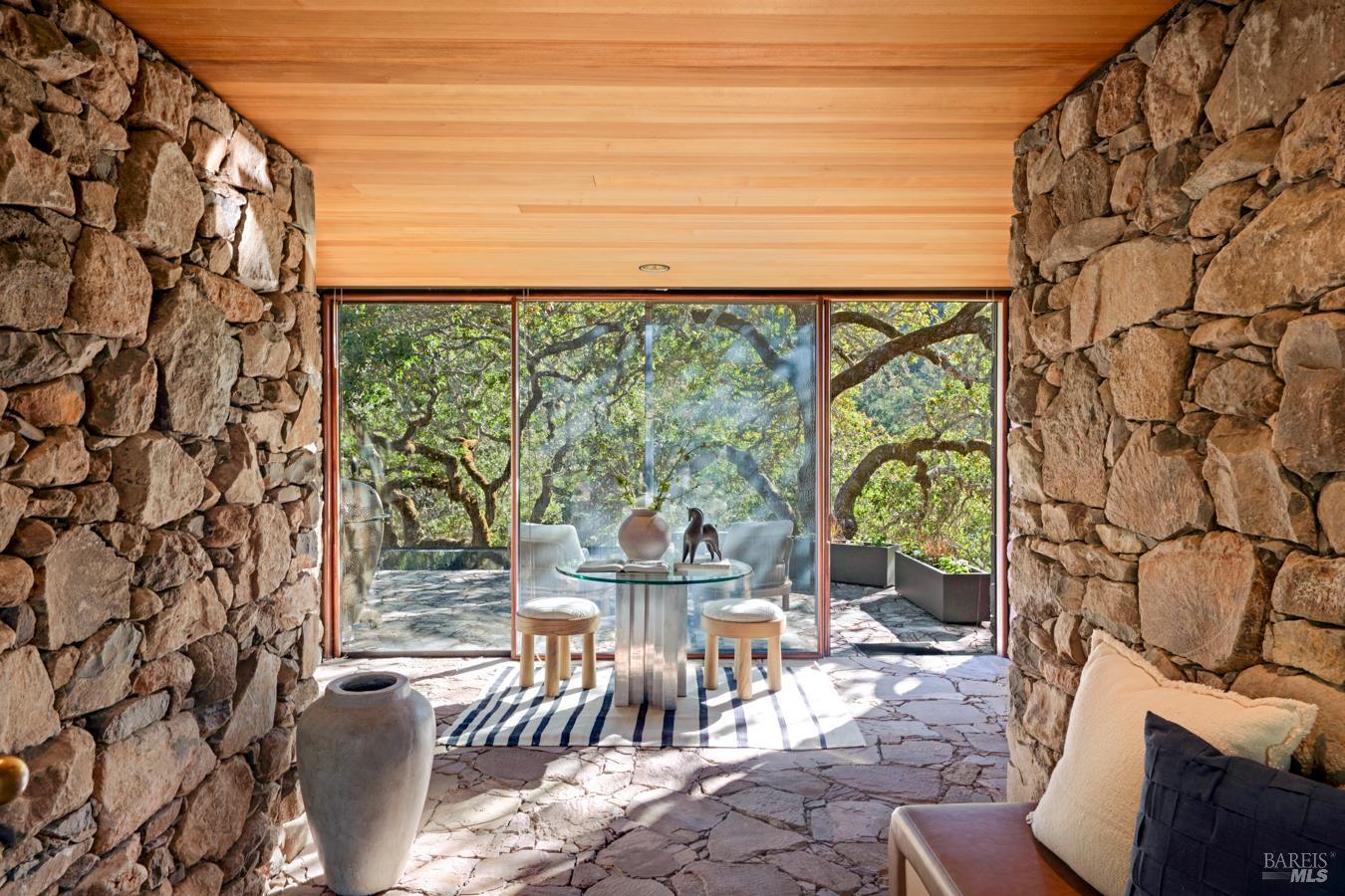 825 White Oak Drive