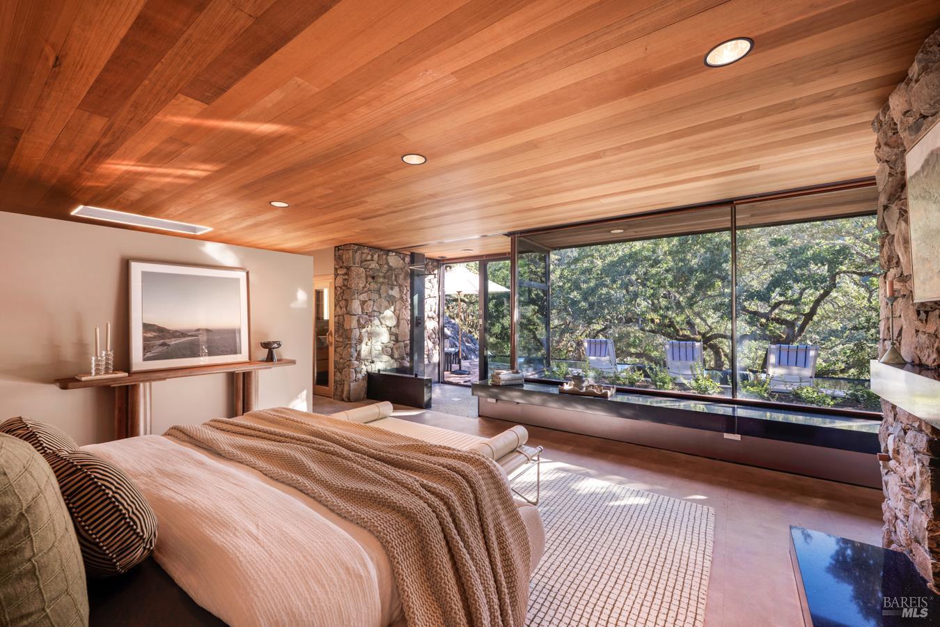 825 White Oak Drive