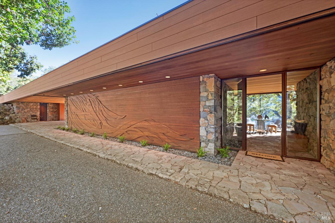 825 White Oak Drive