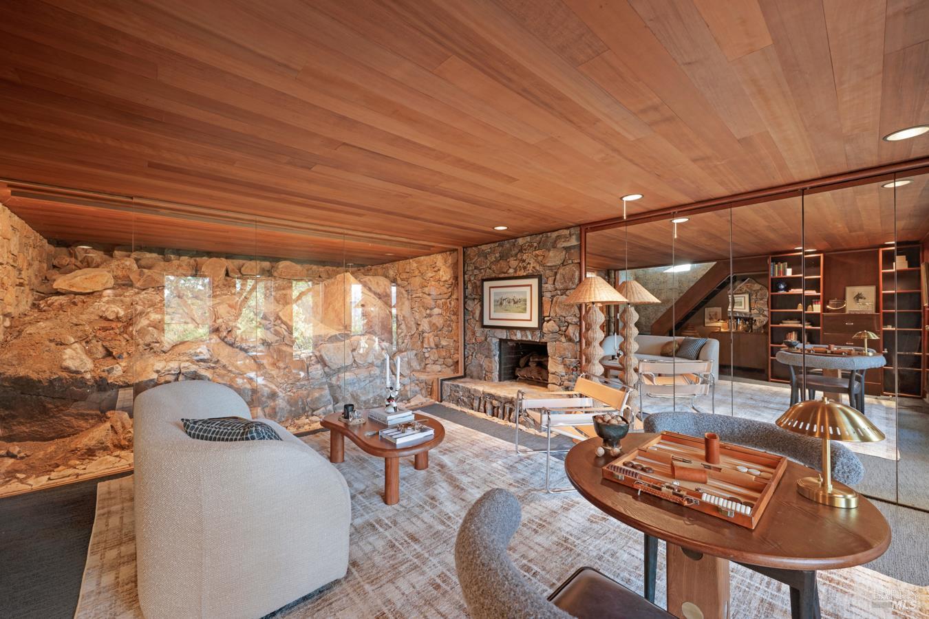 825 White Oak Drive
