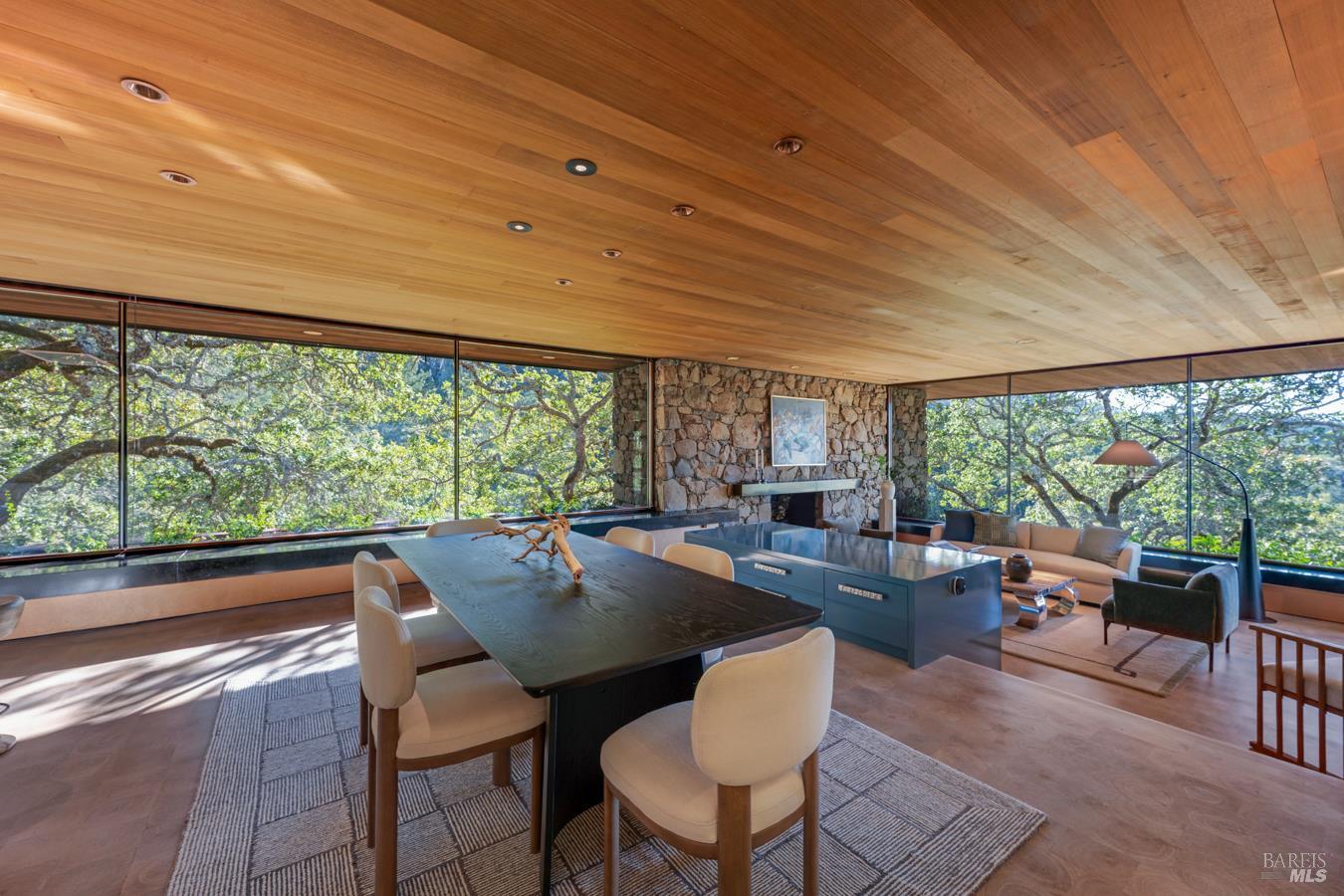 825 White Oak Drive