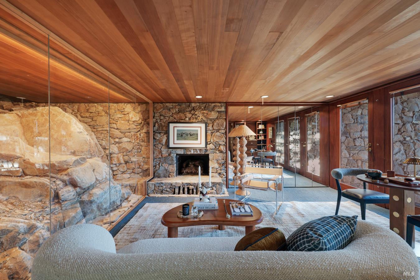 825 White Oak Drive