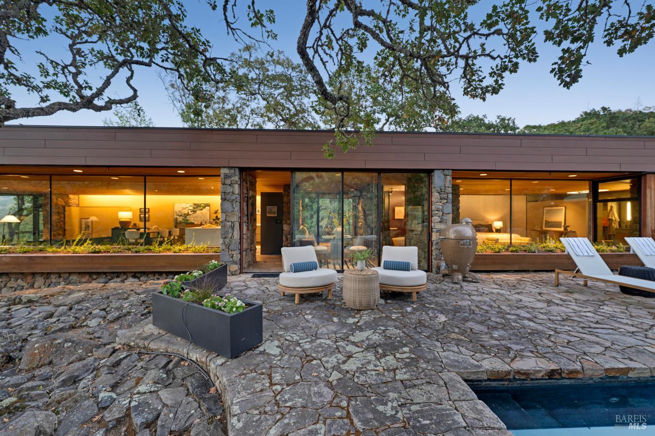 825 White Oak Drive