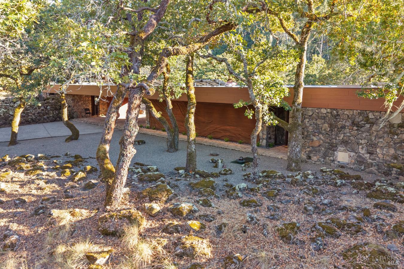 825 White Oak Drive